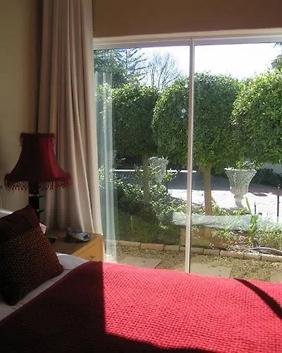 Navona Constantia Guest Cottage Κέιπ Τάουν 4*,